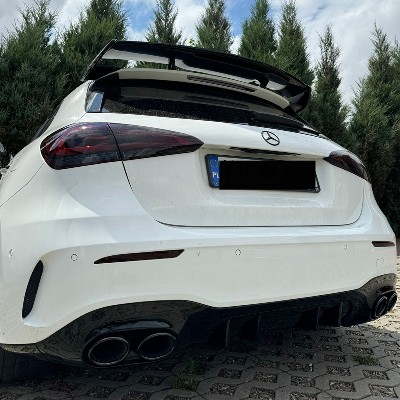 Dyfuzor tylnego zderzaka końcówkami wydechu do Mercedes Benz Class W177 A160 A180 A200 A220 A250 Hatchback A45 Look 2019