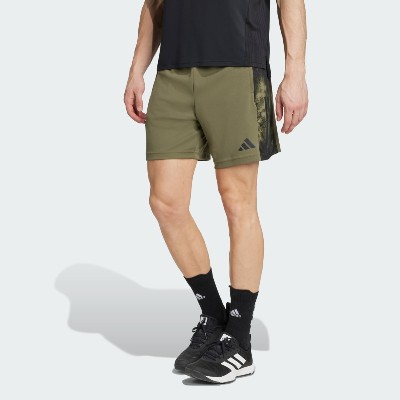 Train Essentials Seasonal 3Stripes Short